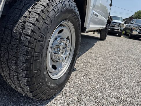 Used 2019 Ford F250 XL w/ Power Equipment Group AWD/4WD image 12