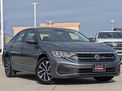Used 2024 Volkswagen Jetta S image 2