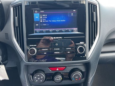 Used 2023 Subaru Impreza 2.0i image 3