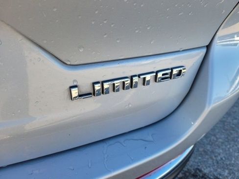 Used 2022 Jeep Grand Cherokee Limited image 25