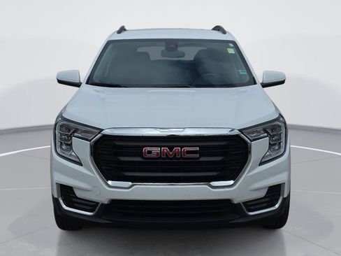 Certified 2024 GMC Terrain SLE w/ Driver Convenience Package FWD image 10