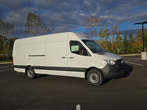 New 2026 Mercedes-Benz Sprinter 2500 image 2