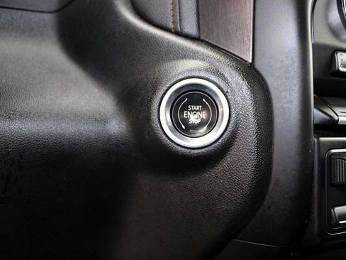 Used 2021 GMC Sierra 2500 AT4 w/ AT4 Premium Plus Package image 16