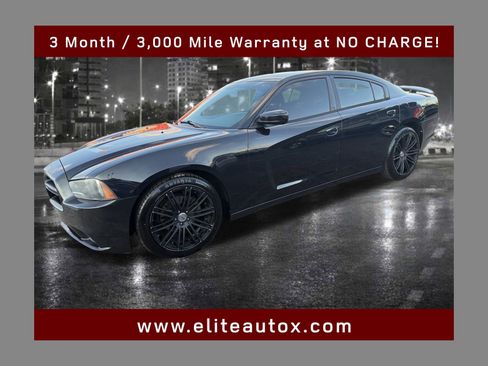Used 2013 Dodge Charger SE image 1