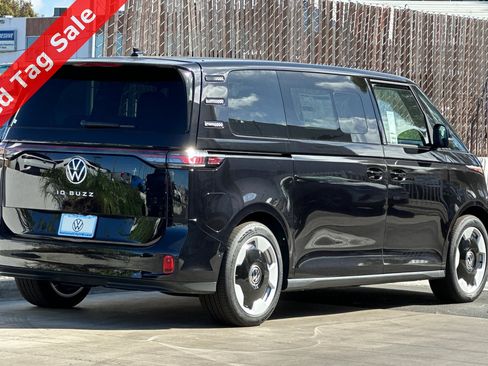 New 2025 Volkswagen ID. Buzz Pro S image 5