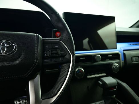 Used 2024 Toyota Tacoma TRD Sport image 17