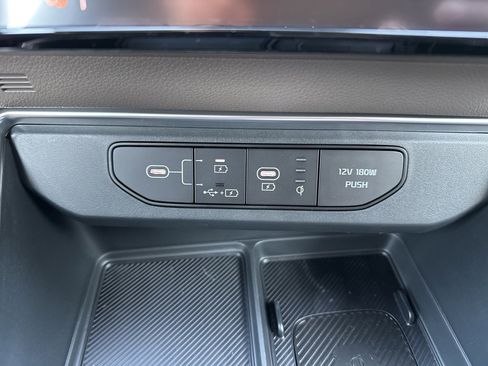 New 2026 Kia Carnival EX image 35