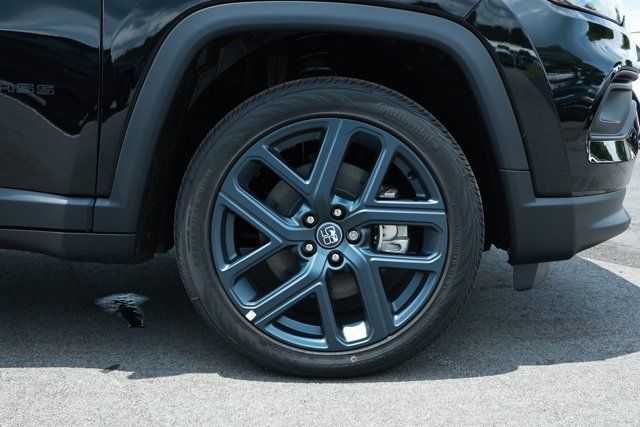 New 2026 Jeep Compass Latitude AWD/4WD image 5