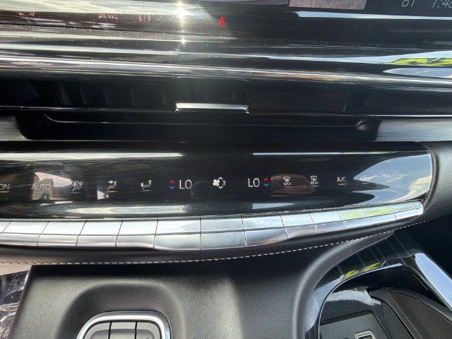 Used 2023 Cadillac Escalade V AWD/4WD image 20