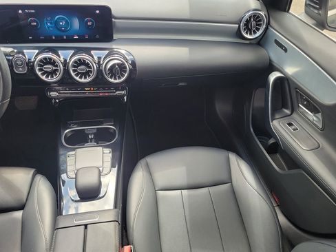 Used 2022 Mercedes-Benz A 220 image 15