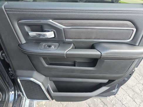 New 2026 RAM 2500 Laramie AWD/4WD image 32