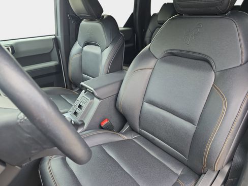 Used 2023 Ford Bronco Badlands AWD/4WD image 13