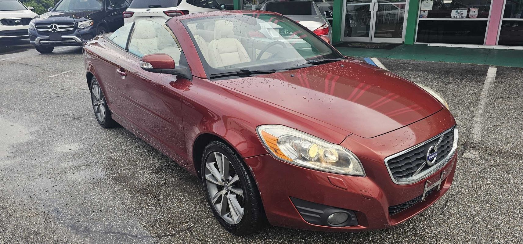 Used 2011 Volvo C70 T5 w/ Convenience Pkg FWD image 7