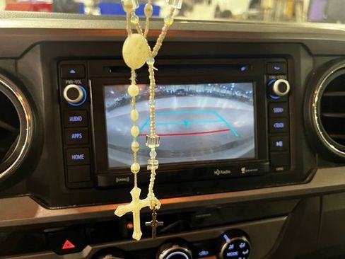 Used 2018 Toyota Tacoma 2WD Double Cab image 8
