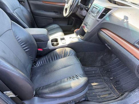 Used 2013 Subaru Outback 2.5i Limited image 3