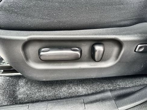 Used 2023 Toyota Tacoma TRD Sport w/ Technology Package image 21