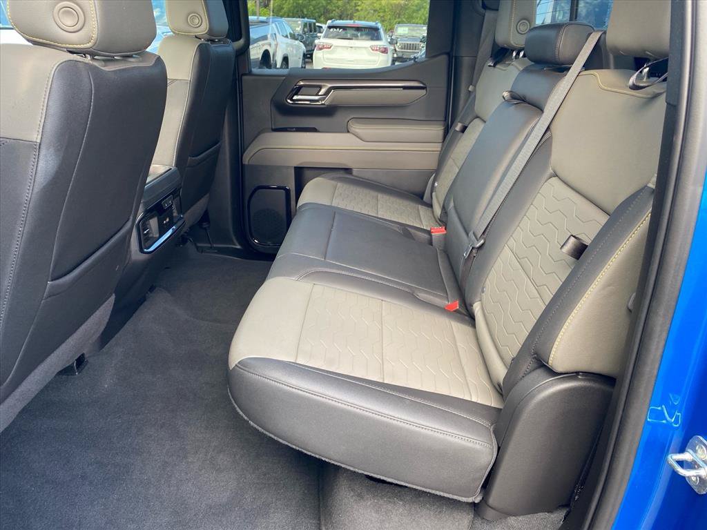 Used 2022 Chevrolet Silverado 1500 ZR2 w/ Technology Package AWD/4WD image 24