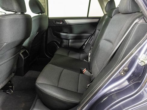 Used 2017 Subaru Outback 2.5i Premium image 38