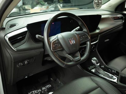 Used 2024 Buick Encore GX Sport Touring image 9