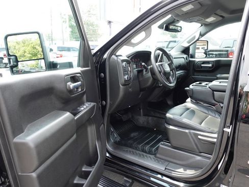 Used 2022 GMC Sierra 1500 Pro w/ Pro Value Package image 11