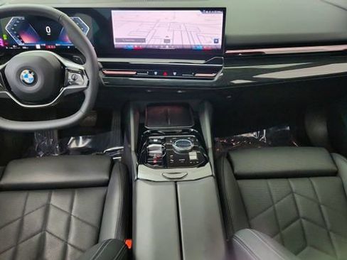 Used 2024 BMW 530i image 85