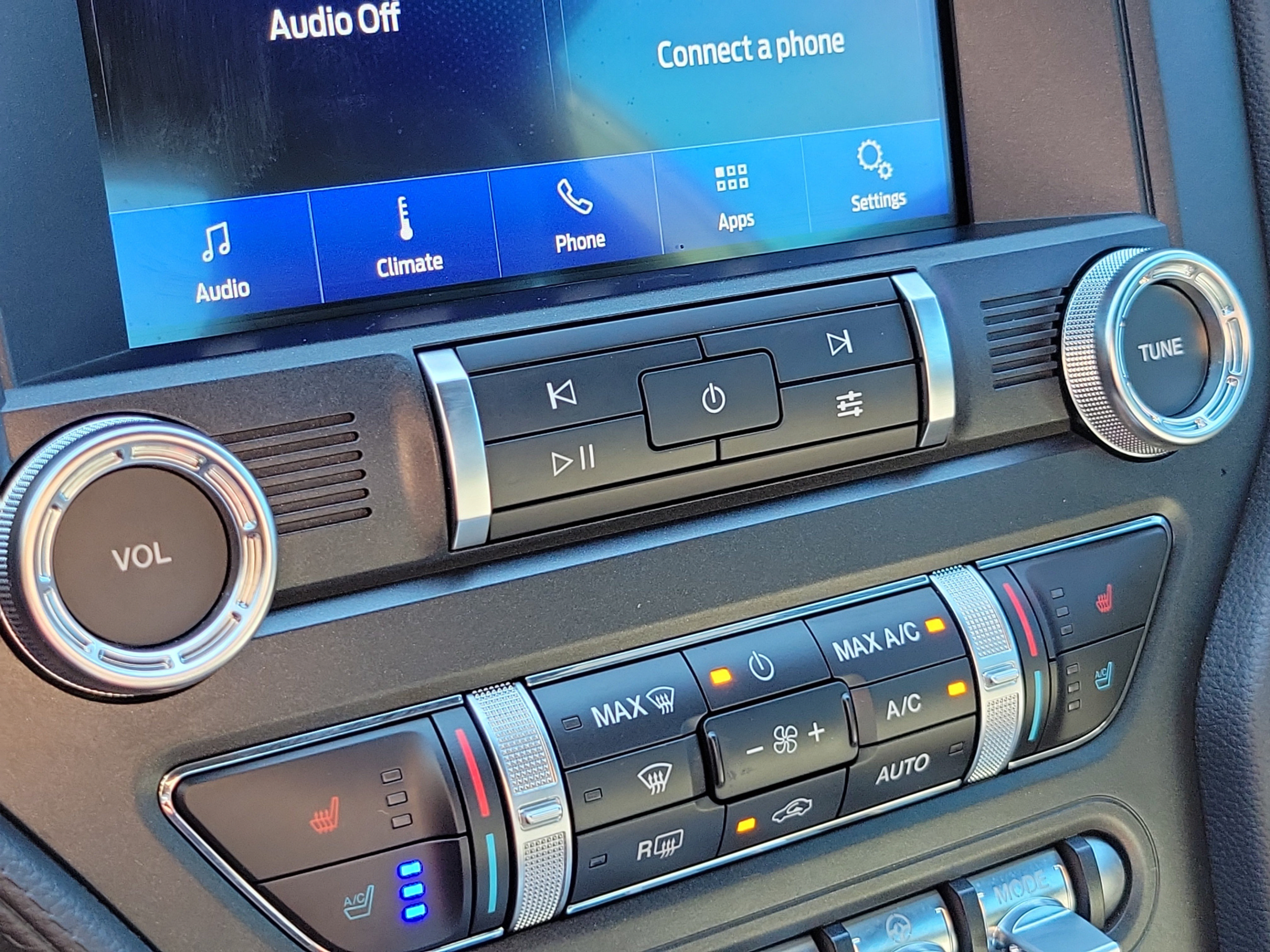 Certified 2019 Ford Mustang GT Premium w/ GT Performance Package RWD image 24