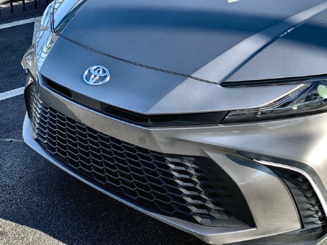 Used 2026 Toyota Camry SE FWD image 45