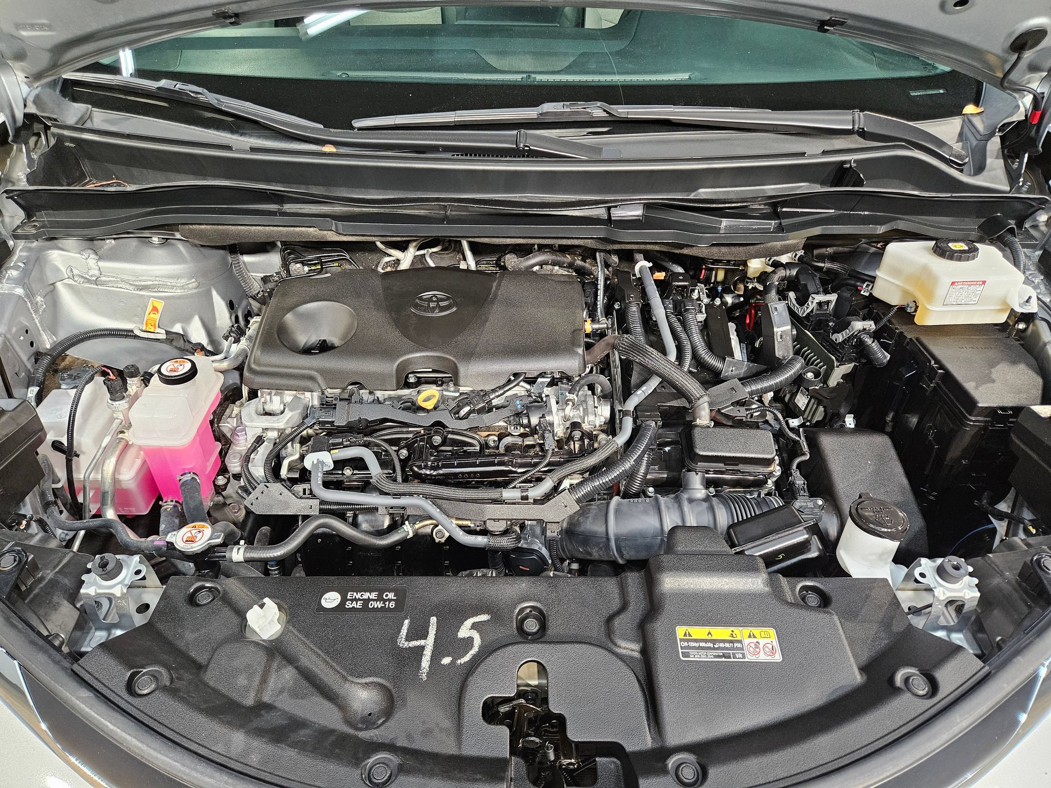 Used 2025 Toyota Sienna LE FWD image 19