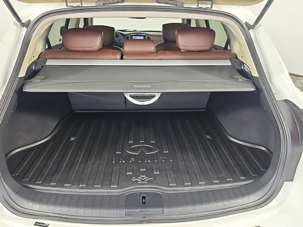 Used 2017 INFINITI QX50 2WD w/ Premium Package image 13