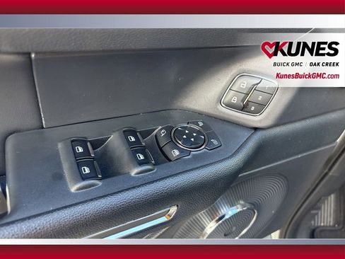 Used 2024 Ford Expedition Max XLT image 10