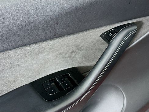 Used 2020 Tesla Model Y Long Range image 15