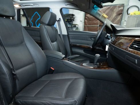 Used 2006 BMW 325xi Wagon image 22