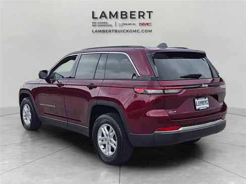Used 2025 Jeep Grand Cherokee Laredo w/ Trailer Tow Package AWD/4WD image 3