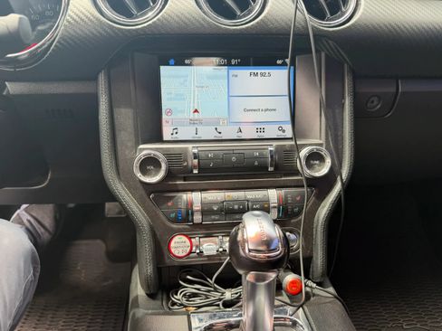 Used 2017 Ford Mustang Coupe RWD image 19