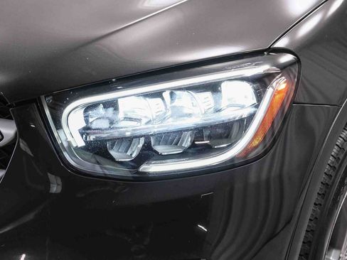 Certified 2022 Mercedes-Benz GLC 300 image 12