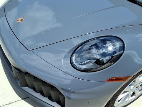Certified 2025 Porsche 911 Carrera GTS RWD image 11