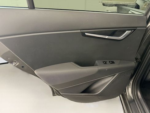 Used 2024 Kia Niro EX w/ EX Cold Weather Package image 27