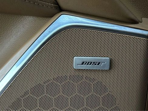 Used 2017 Cadillac Escalade Platinum RWD image 27