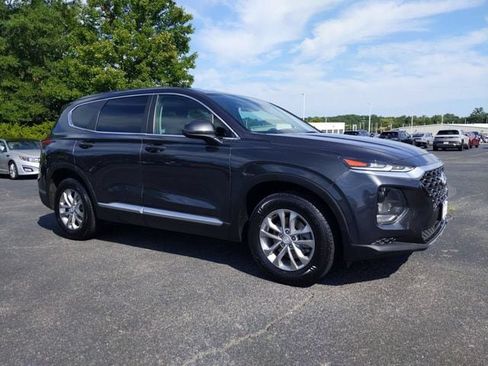 Used 2020 Hyundai Santa Fe SE AWD/4WD image 2