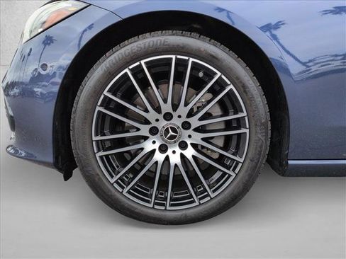 Used 2025 Mercedes-Benz C 300 Sedan image 25