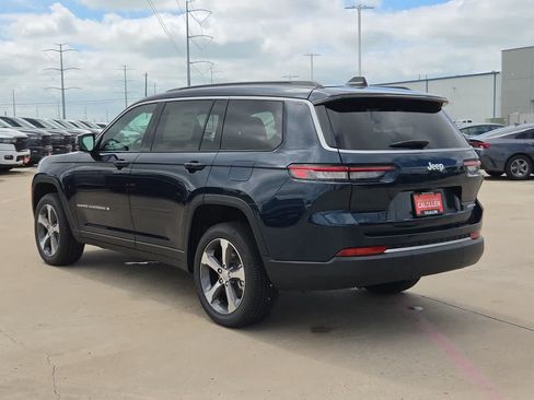 New 2026 Jeep Grand Cherokee L Limited RWD image 12