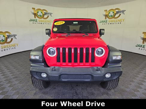 Used 2019 Jeep Wrangler Unlimited Sport S AWD/4WD image 3