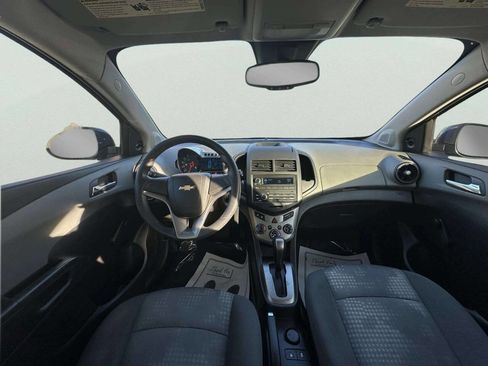 Used 2012 Chevrolet Sonic LS image 18