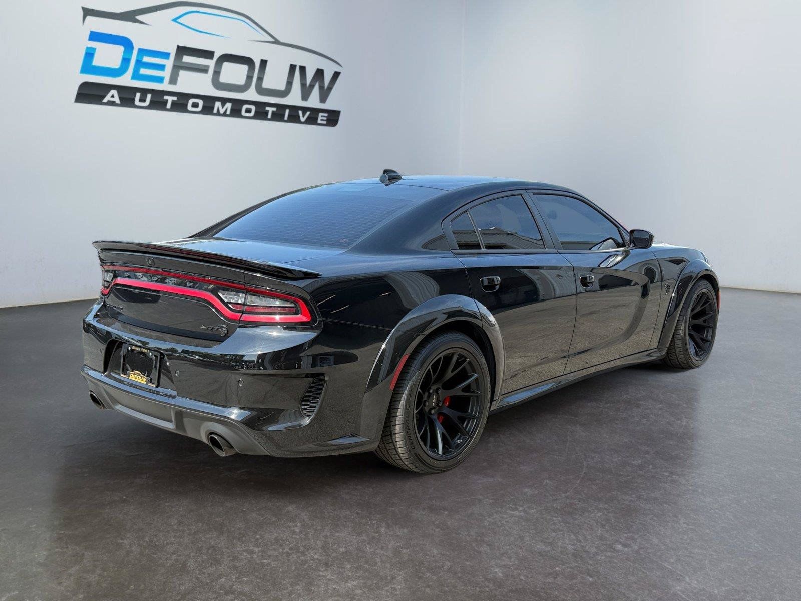 Used 2022 Dodge Charger SRT Hellcat RWD image 3