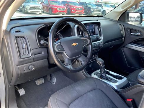 Used 2022 Chevrolet Colorado LT image 16