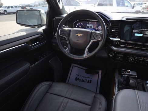 Used 2023 Chevrolet Silverado 1500 High Country w/ High Country Premium Package image 19