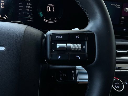 Used 2025 Hyundai Santa Fe SEL image 36