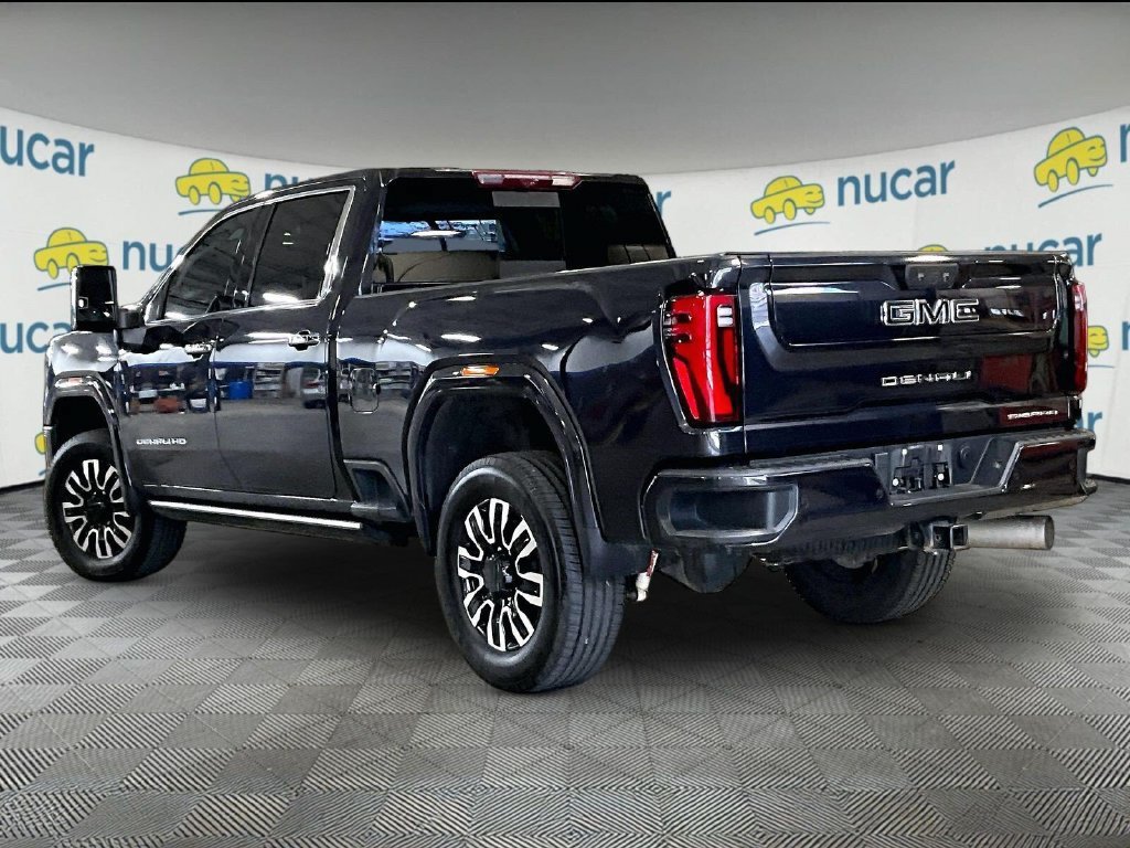 Used 2024 GMC Sierra 2500 Denali Ultimate AWD/4WD image 4