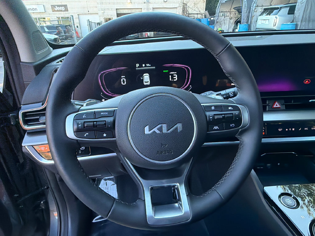 Certified 2023 Kia Sportage EX AWD/4WD image 25