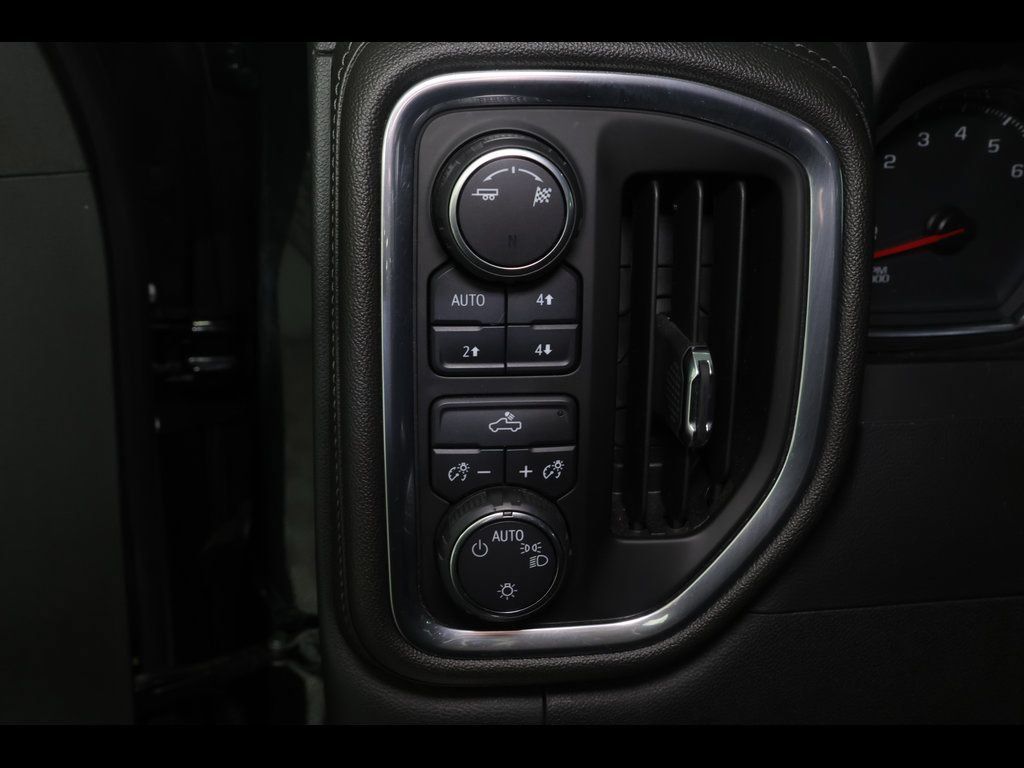 Used 2019 Chevrolet Silverado 1500 LT w/ All-Star Edition AWD/4WD image 23